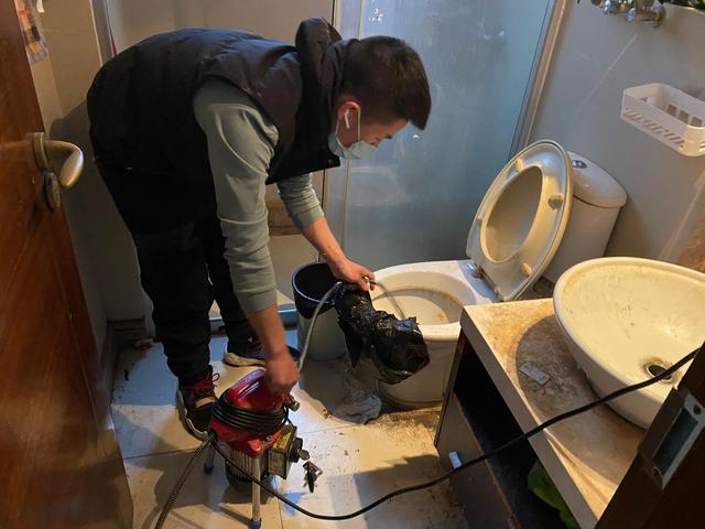 新安马桶疏通-疏通下水道