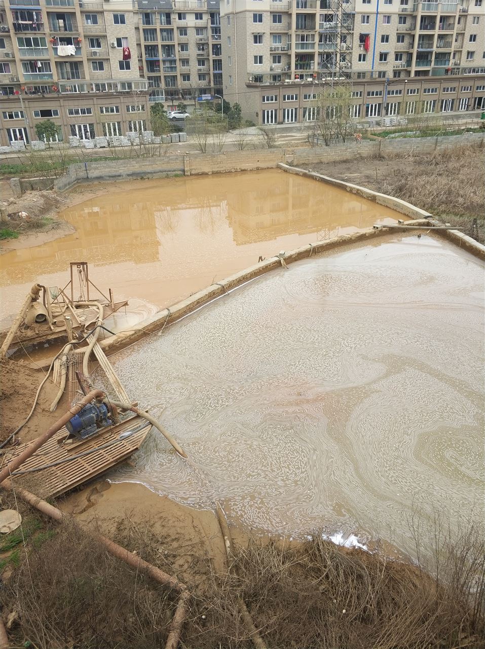 新安沉淀池淤泥清理-厂区废水池淤泥清淤